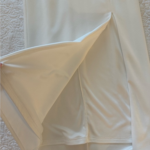 Lulu's White Strapless Wedding Dress with Bow - Picture 7 of 8